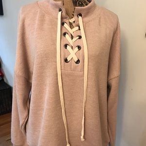 🍑Easel Laced Sweater